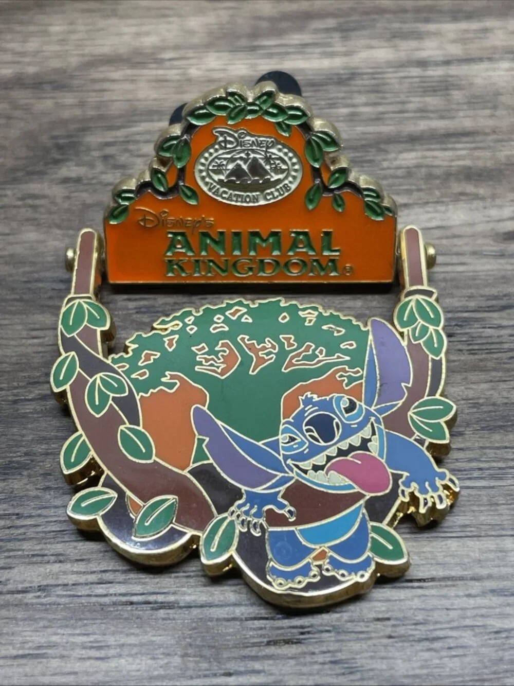 Disney Pin Stitch Park Icons Animal Kingdom Vacation Club DVC LE5000 KG JD